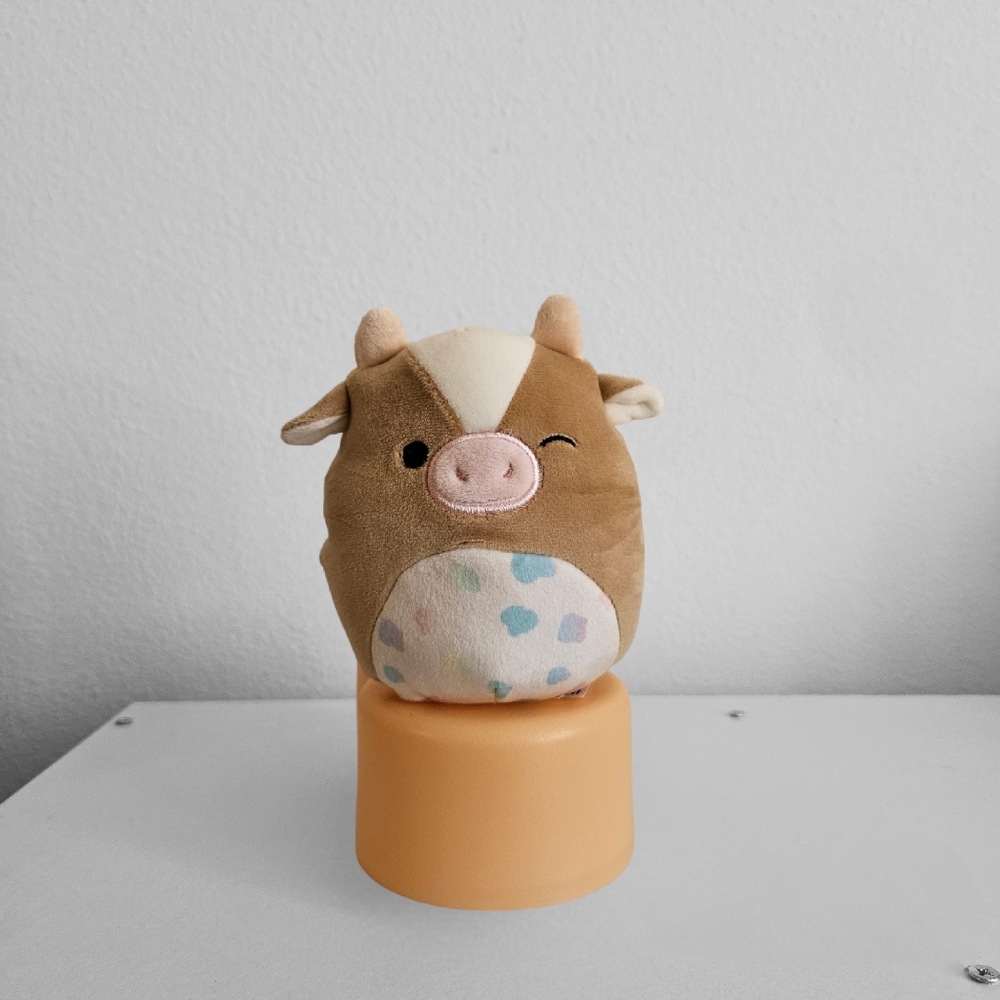 Griella The Cow 3.5" Squishmallow